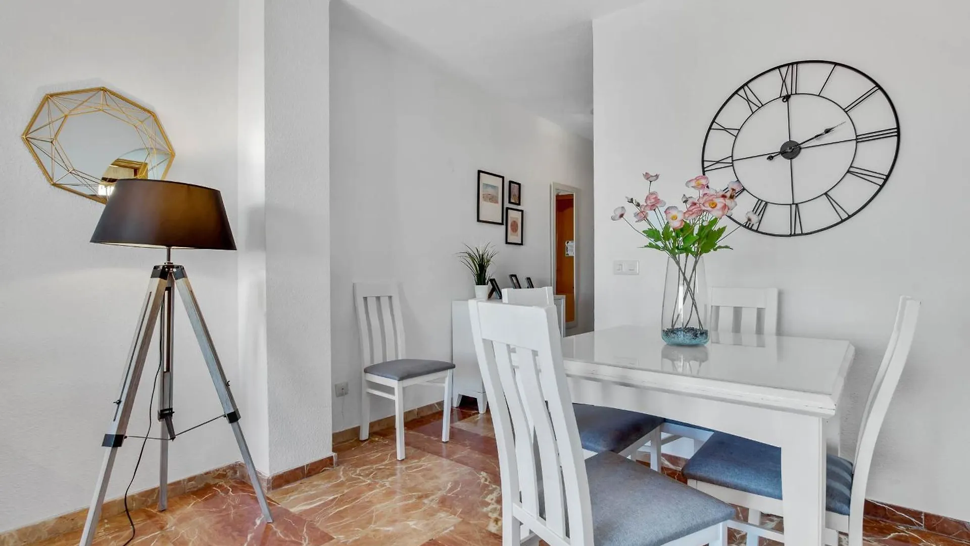 Apartamento Fontana 5D by IVI Real Estate Torremolinos